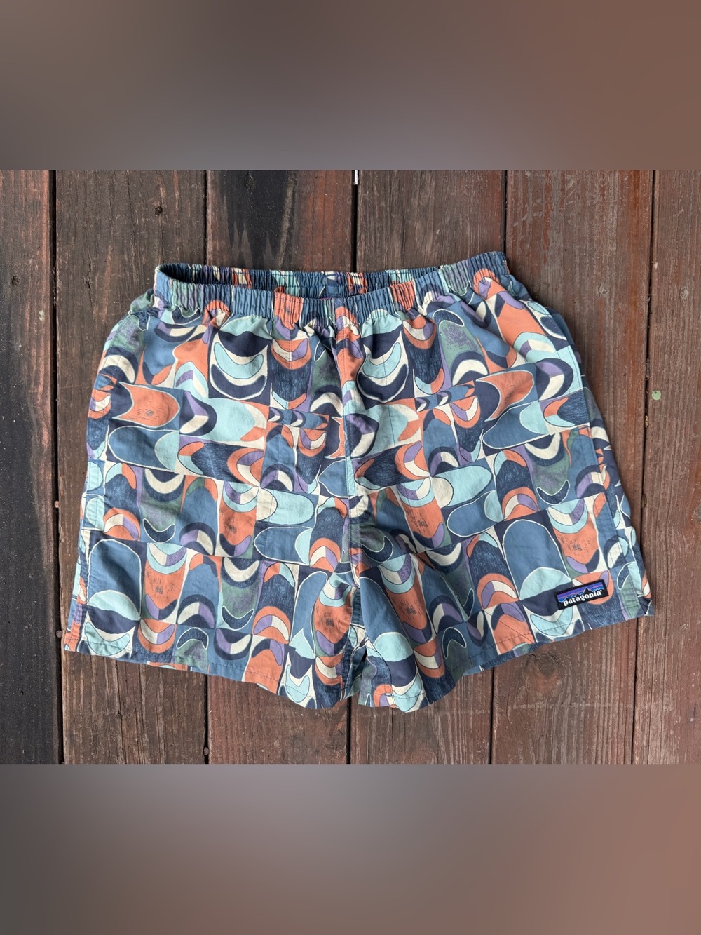 Patagonia Men’s Baggies Multicolor Wave-Print Swim Trunks